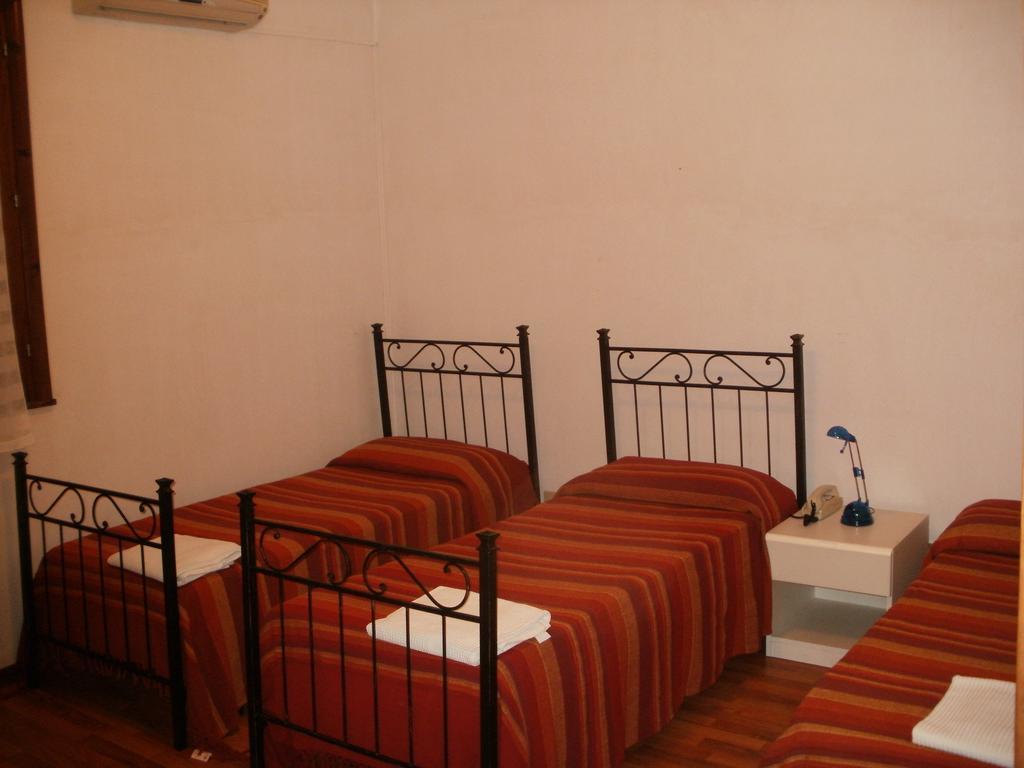 Villa Marina Scoglitti Δωμάτιο φωτογραφία